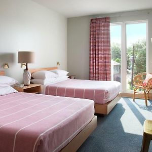 Waller Double Queen Room